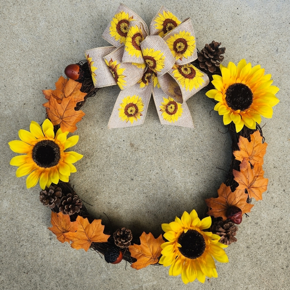 🌻🍁 Sunflowers & Fall Leaves Wreath with Bow 🍁🌻